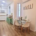 San Pedro Parking Gratis Coche Mediano Apartament *